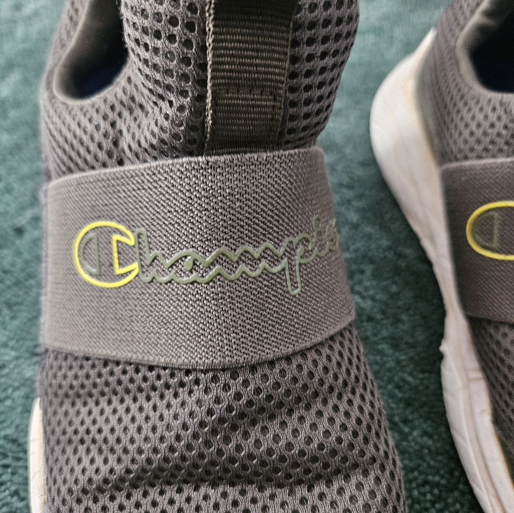 Boys shoes